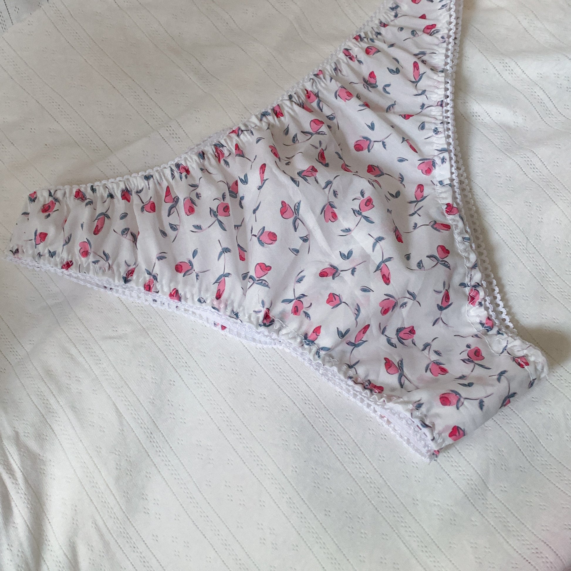 The Belle Underwear – CryBunni